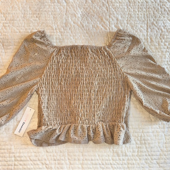 Urban Romantics Crop Top - Picture 3 of 4